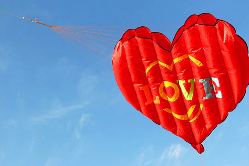 Free shipping inflatable kites heart kites fly nylon fabric kite weifang kite string steering kite 3d professional wind kites