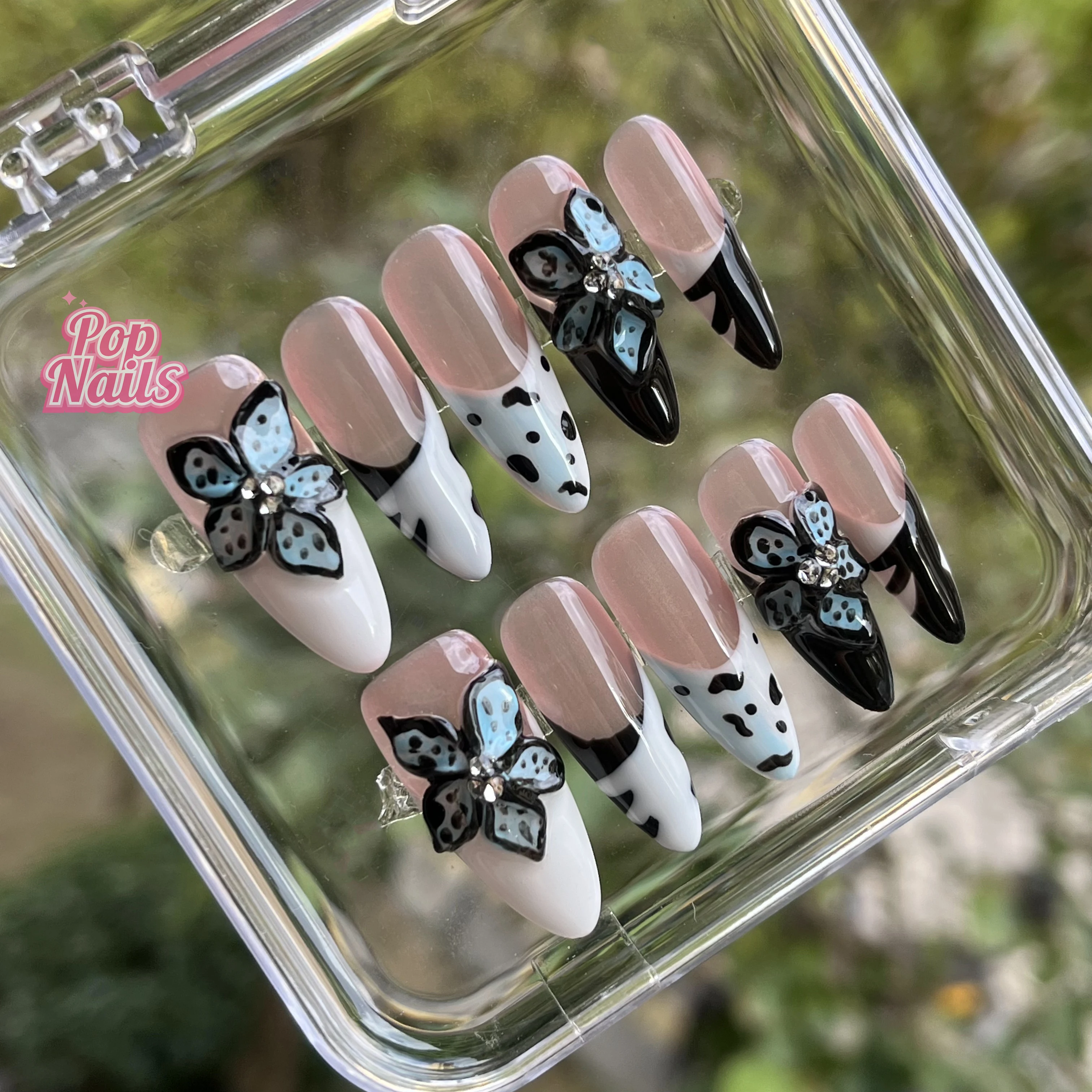 Blue 3D Flowers Press on Nails y2k Vacation Flower Design Custom French Tip Nails White Acrylic Artificial Fingernails Nail Tips