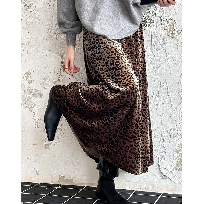 

2024 Autumn and Winter New Skirt American Retro Leopard Velvet Elastic Waist Slim Casual Dress