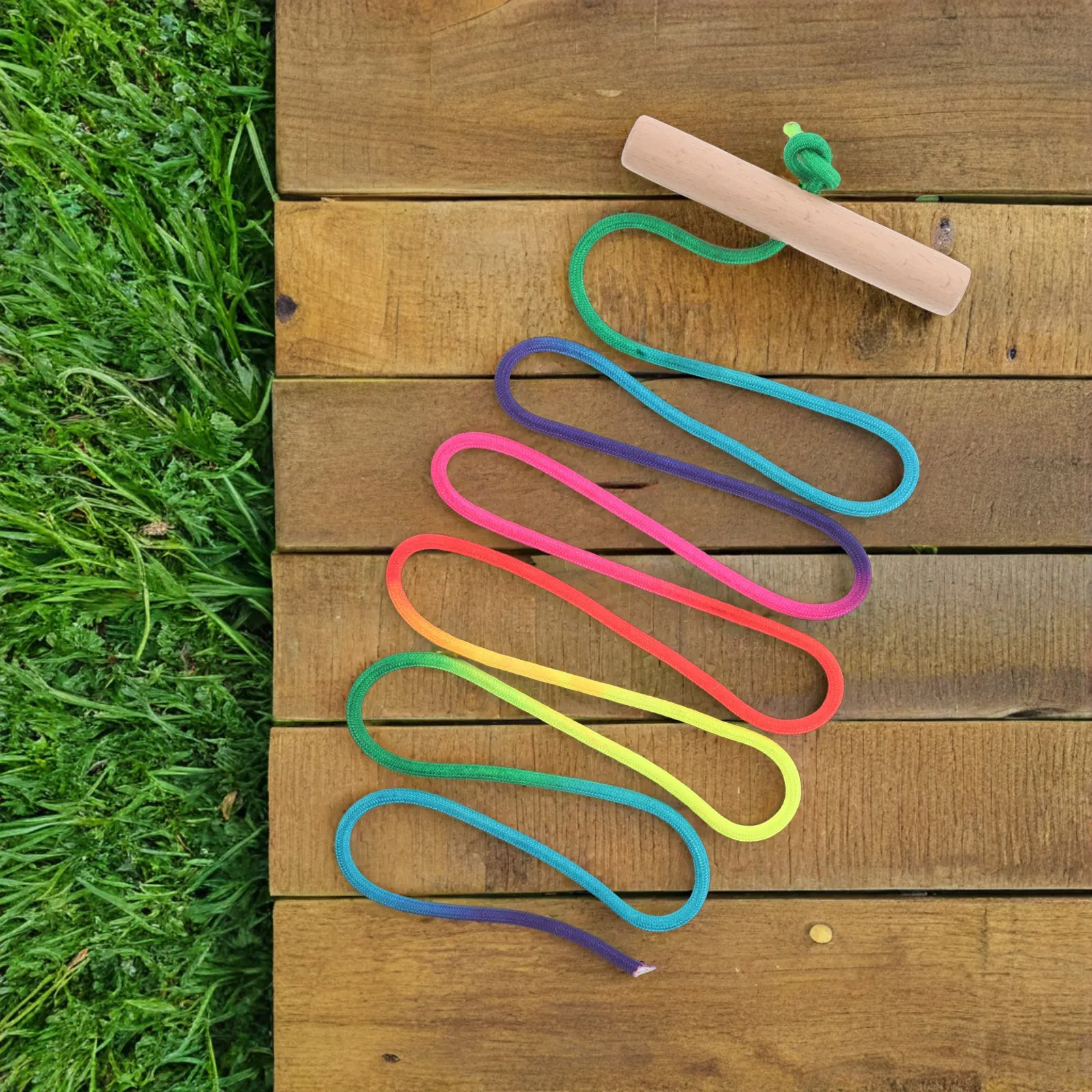 

Прочный деревянный трос для саней с регулируемой длиной, удобной ручкой и мягкой текстурой для буксировки снегоходов, аварийного снаряжения и тяжелых условий эксплуатации.