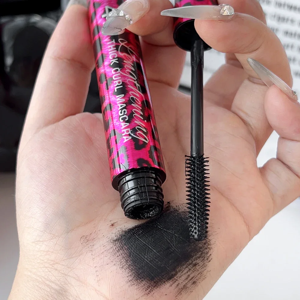 Matita eyeliner liquido 4D e set di mascara impermeabile Mascara arricciante spesso Sopracciglio Comestic Strumenti per il trucco degli occhi a lunga durata