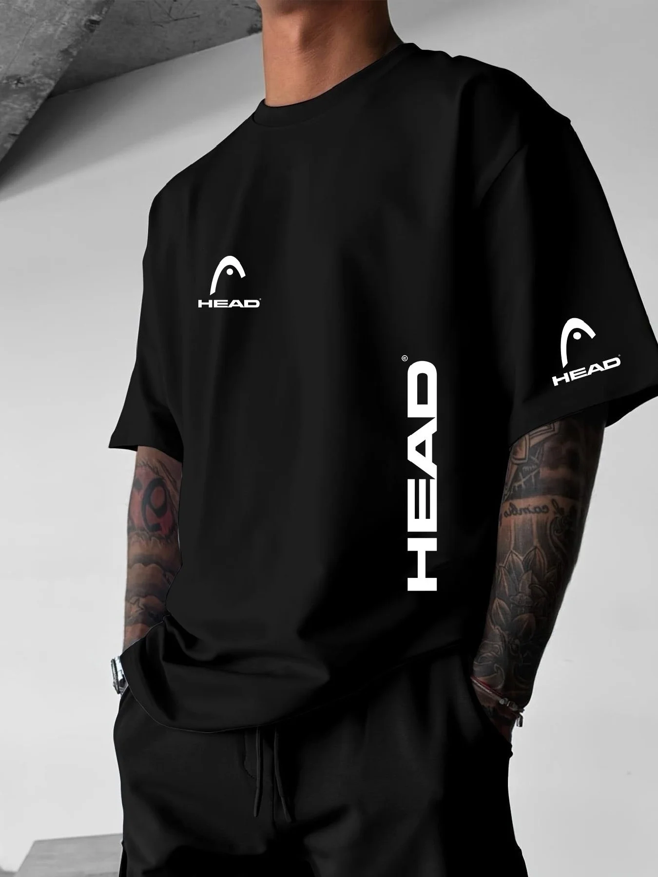 HEAD Men T‑Shirt Crew Neck Short Sleeve Loose Oversized Tee Chest Side Sleeve Letter Graphic Top For Sports Street Daily Wear