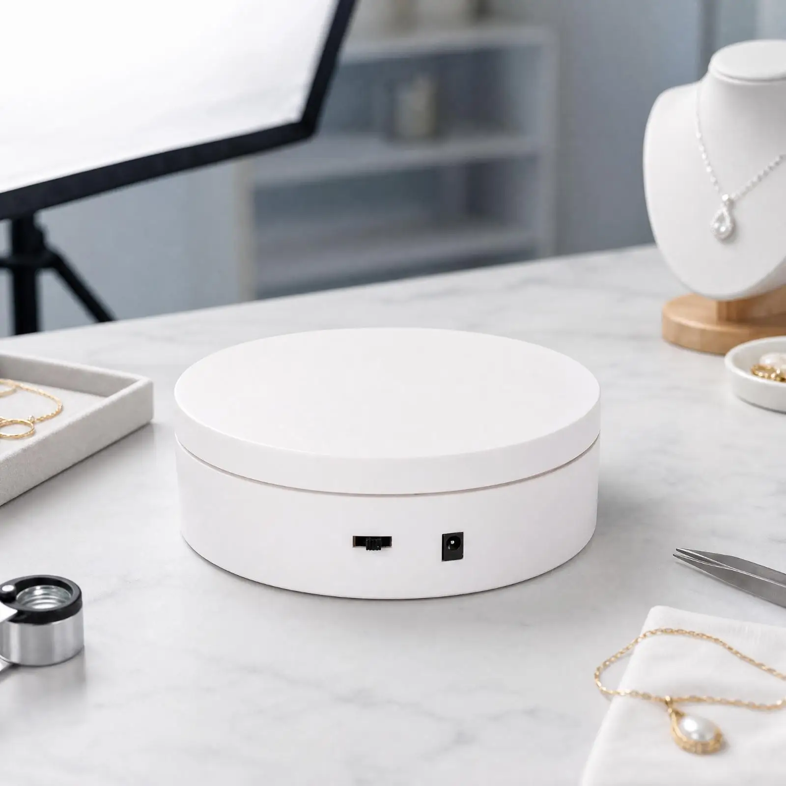 Electric Display Turntable USB Powered Rotating Stand 20 Second Rotation for Retail Jewelry Collectible Showcase White Base