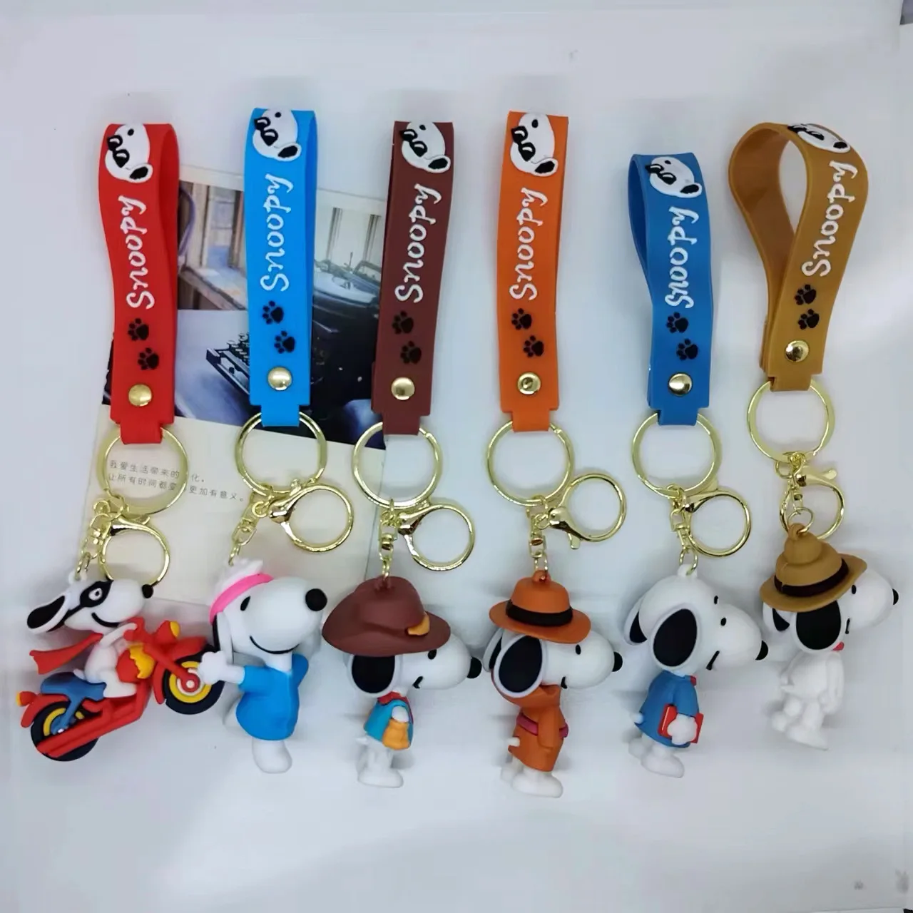 

Cross Border Creative Cartoon Figurine Snoopy Keychain Bag Car Keychain Accessories Gift Wholesale Personalized Gifts Y2k Kawaii