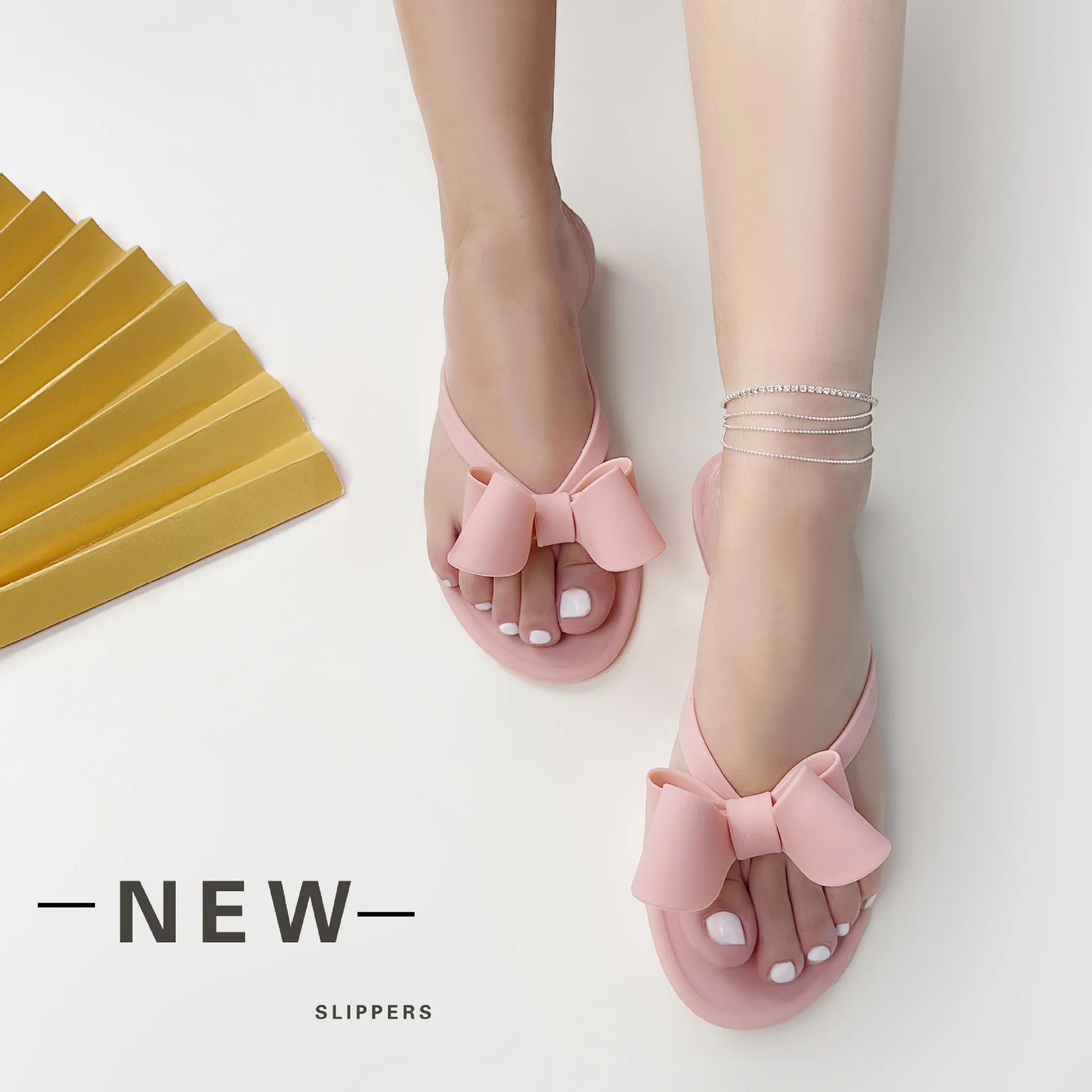 

New Summer Beach Sandals Shoes Women slippers Kid Pure Color Slip on Children Dult Flat Bottom Flip Flops Walking Thong slippers