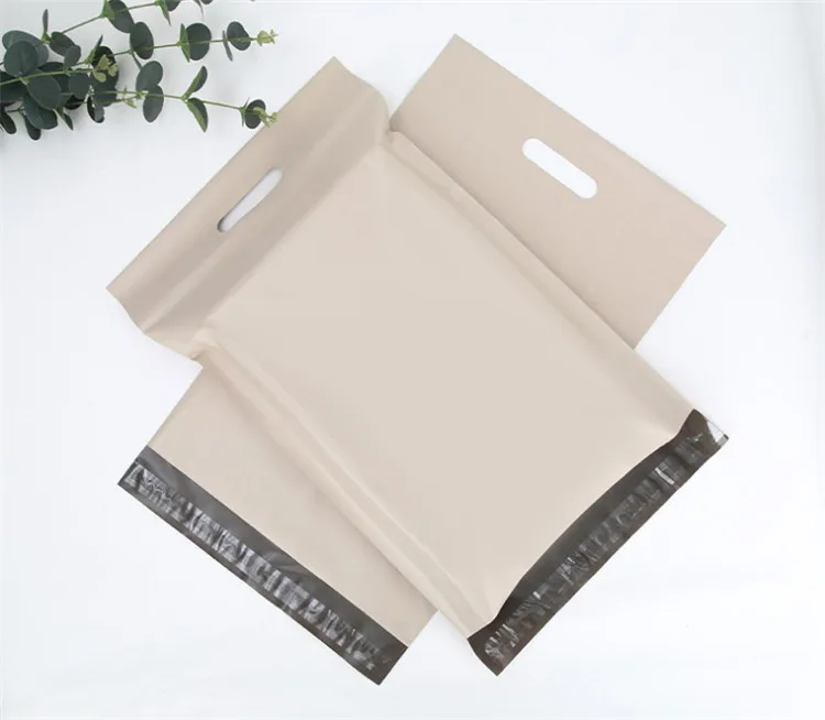 25pcs Smell Proof Blank Tote Express Courier Self-Sealing Bags Portable Plastic Poly Envelope Shoes Box Gifts Mailing Pouches