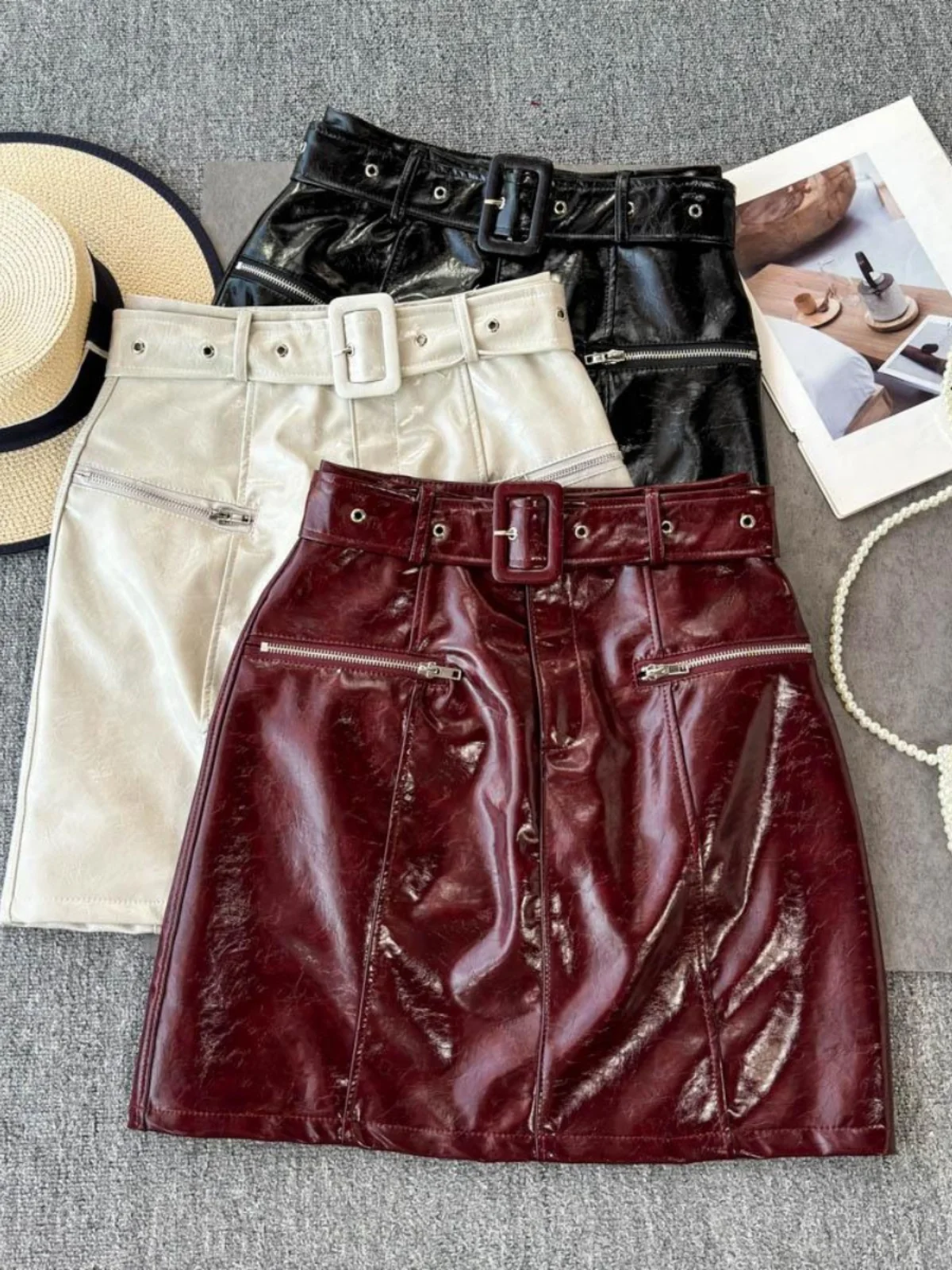 

Foamlina High Waisted White PU Leather Skirt for Women's Autumn Winter New Slimming Fit A-line Hip Hugging Skirt Short