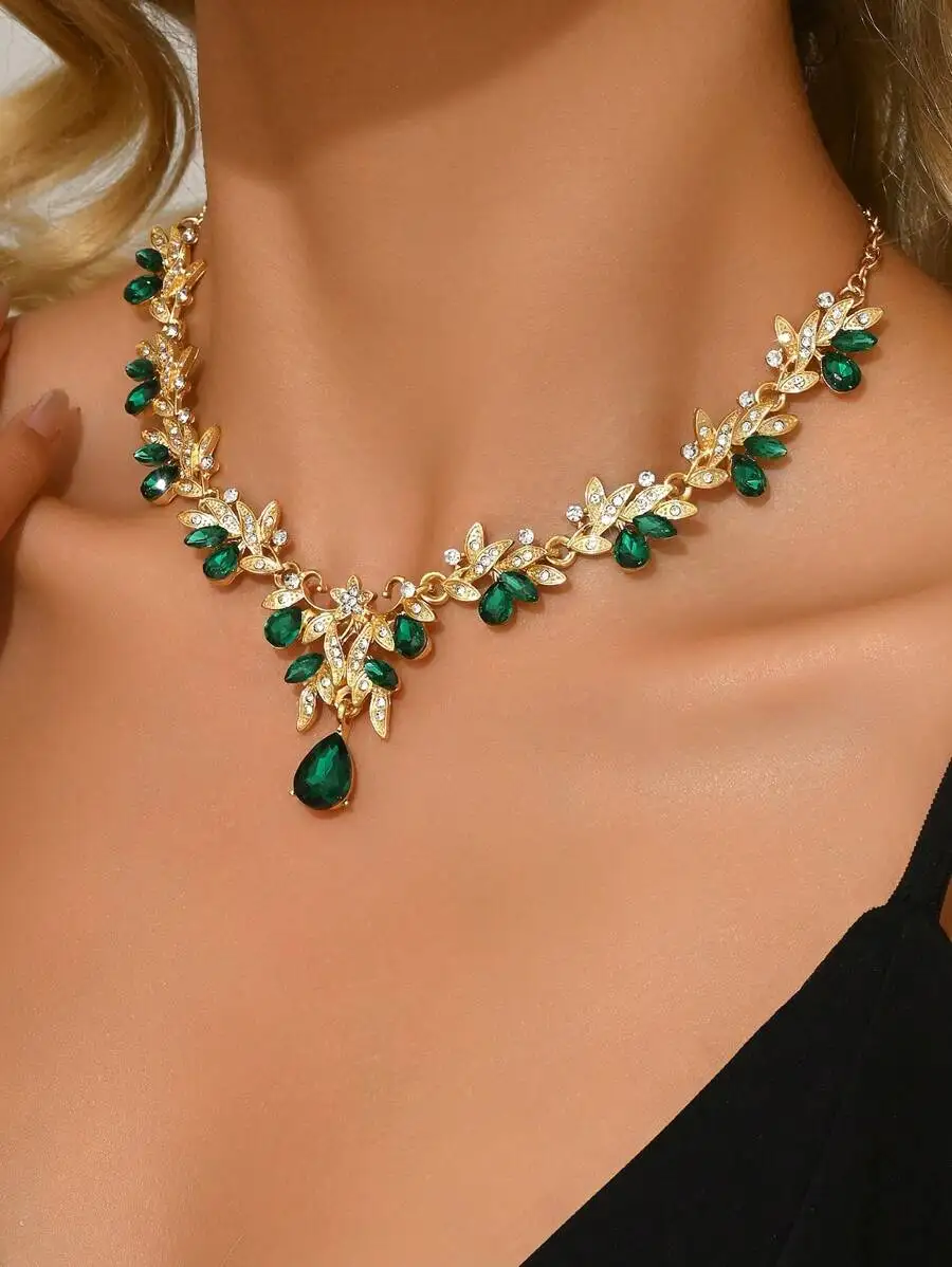 

Elegant Alloy Rhinestone CZ Crystal Leaf Pendant Necklace For Women Bridal Party Holiday