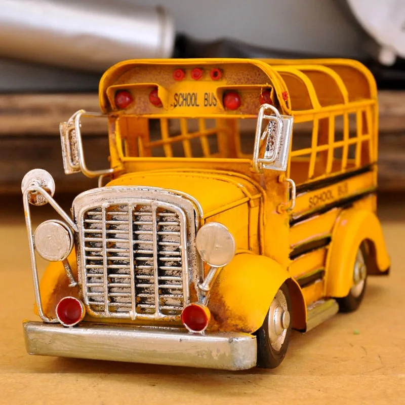 Metal Iron  Creative Pen Holder Office Workstation Desktop Bus Model Storage Room Decoration
