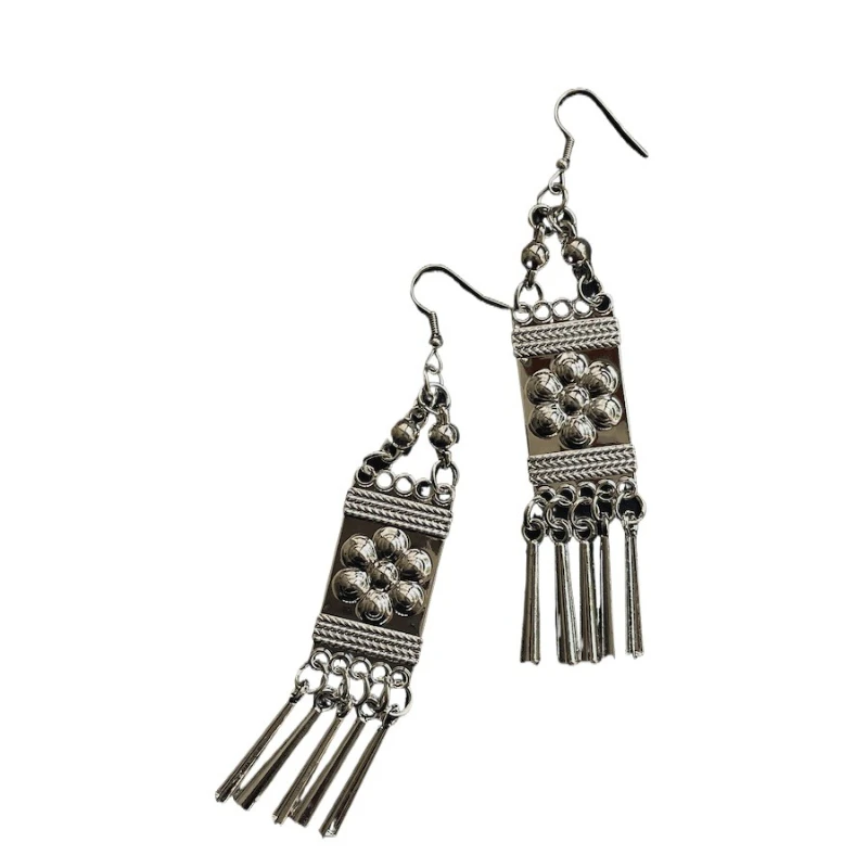 

New Chinese beauty long earrings, high-end national style tassel, no ear clips