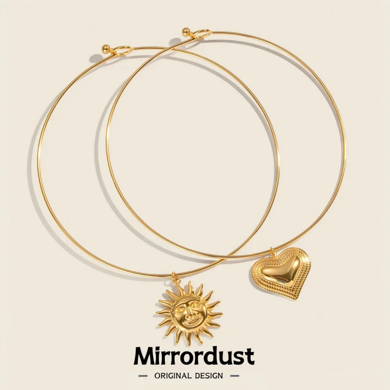 

Fashion Sun Smiley Heart Pendant Stainless Steel Necklace 18K Gold-plated Women's Elegant Versatile Jewelry
