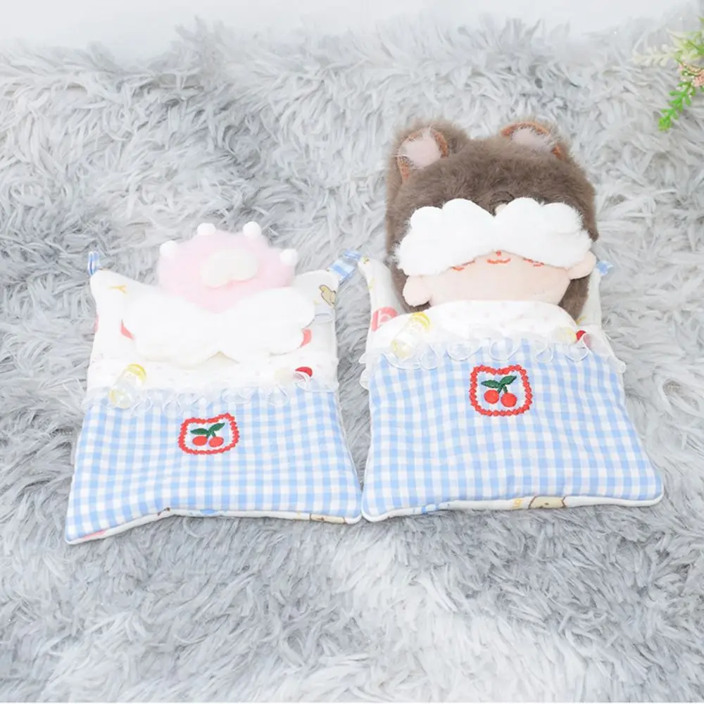 2024 Cloth 10CM Cotton Doll Beddings Mini Cute Quilt Pillow Eye Mask Dollhouse Bedroom Decor for 10cm Cotton Doll