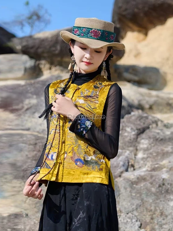 

2025 new summer chinese ethnic style embroidery vest for women stand collar sleeveless retro elegant daily tang suit waistcoat