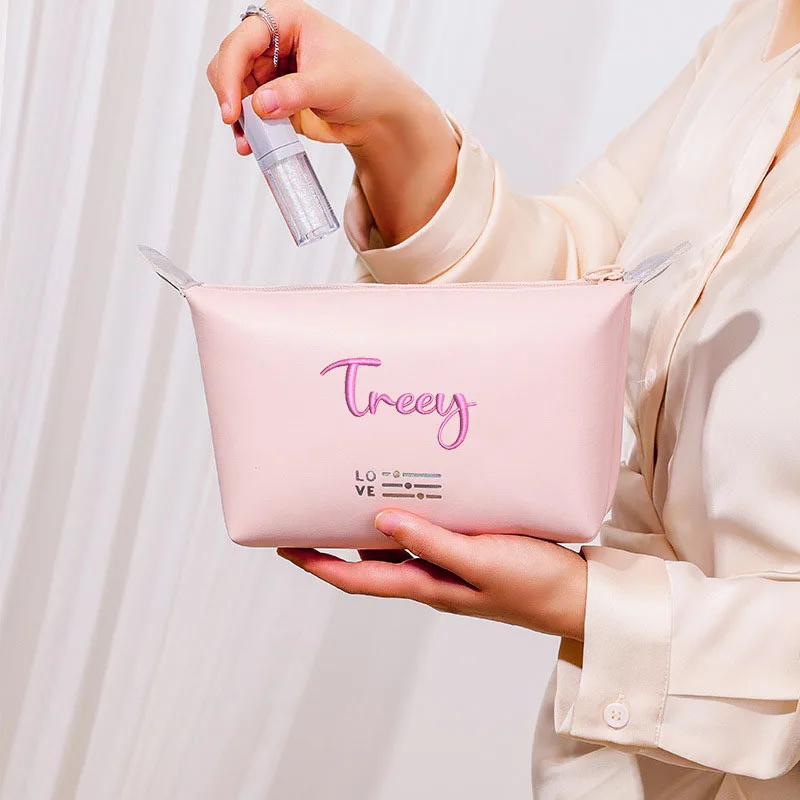 Personalized PU Waterproof Amenity Bag Custom Embroidery Convenient Clutch Bag Candy Color Dumpling Shape Cosmetic Bag