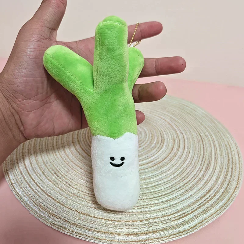 Adorable Stuffed Gift for Kids; Green Onions Plush Toy; Cartoon Scallion Garlic Doll; Veggie Pendant for Bag Car Keychain