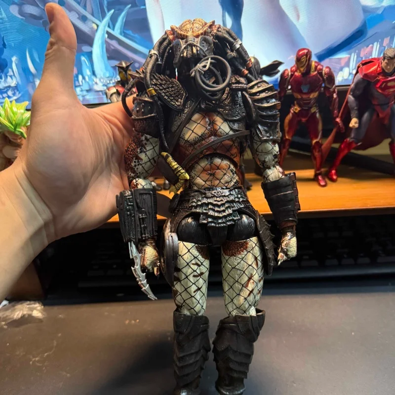 

HC Predator Series 2018 Scar Fugitive Hunter Alien Model Action Figure Collectible Statue