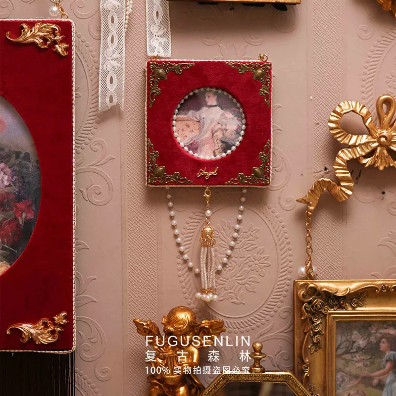 Vintage Forest Traditional French-style Red Velvet Picture Frame Wall Hanging Café Decoration Pearl Tassel Photo Frame Ornament