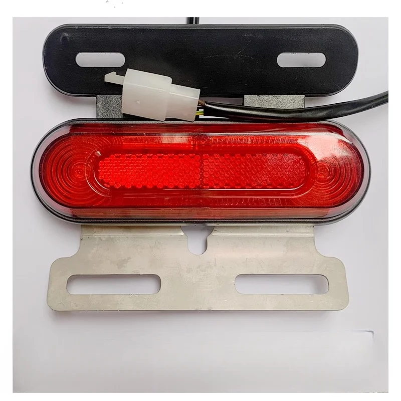 Suitable for far-reaching Yadi Tailing electric vehicle license plate frame, license plate tail light bracket