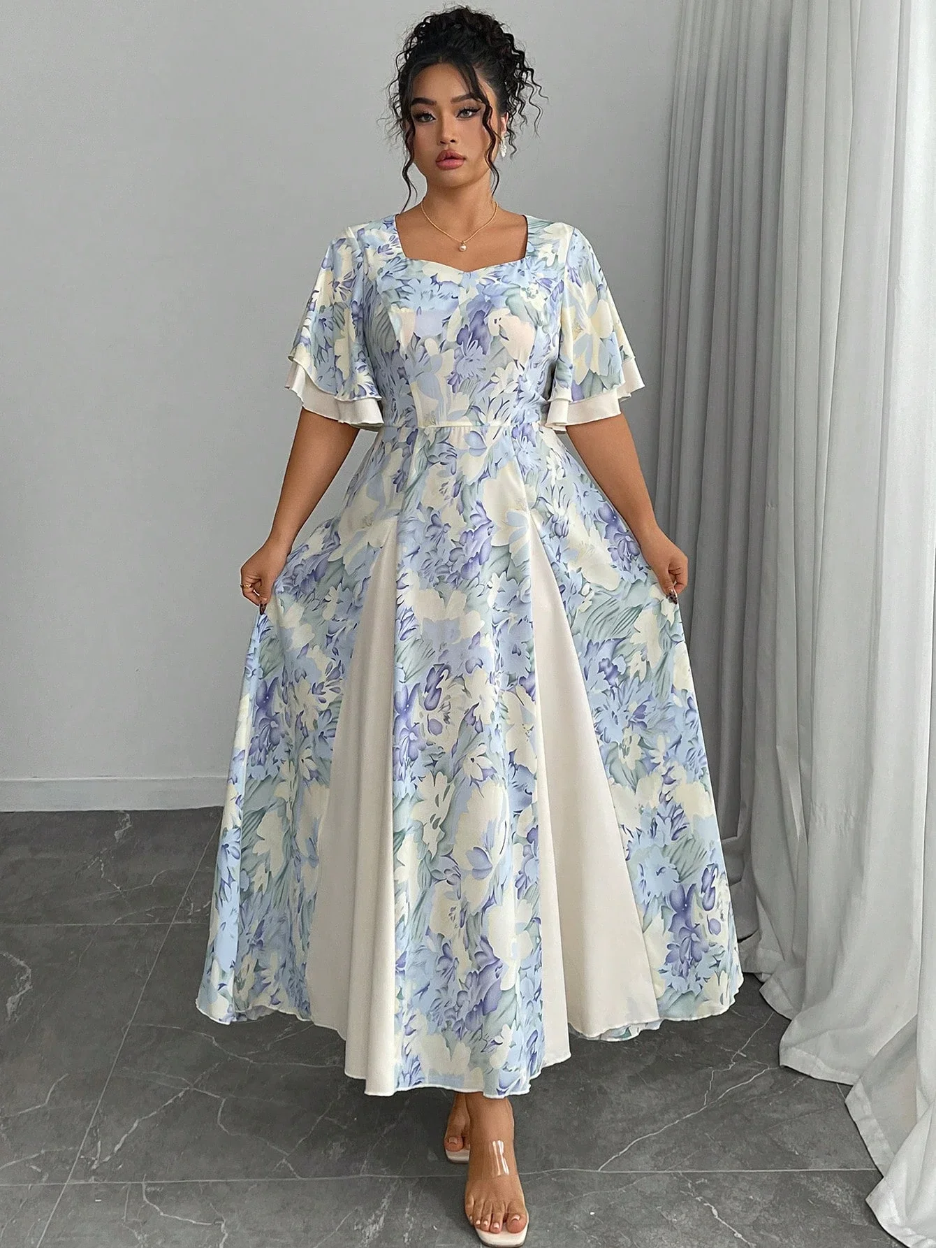 

Plus Size Blue Floral Print Square Neck Flutter Sleeve A-Line Maxi Dress