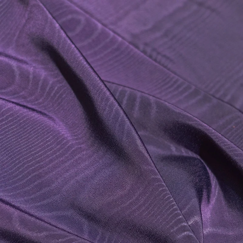 Irregular Reflective Blue Wave - Is Sewing A Textile Craft recension och pris