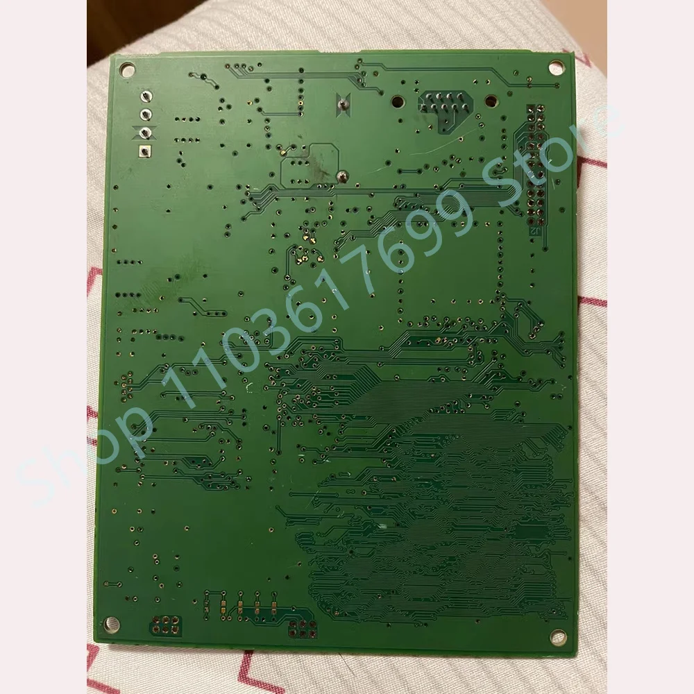 

Контроллер CH530 с сенсорным экраном и материнской платой 6400-1110-12 для стабильной работы