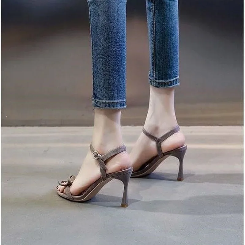 Sexy Summer 2024 Thin Heels Outdoor Ladies Shoes Sandals for Women Footwear Trend New Breathable Fashion Korea Designer Shoe F H