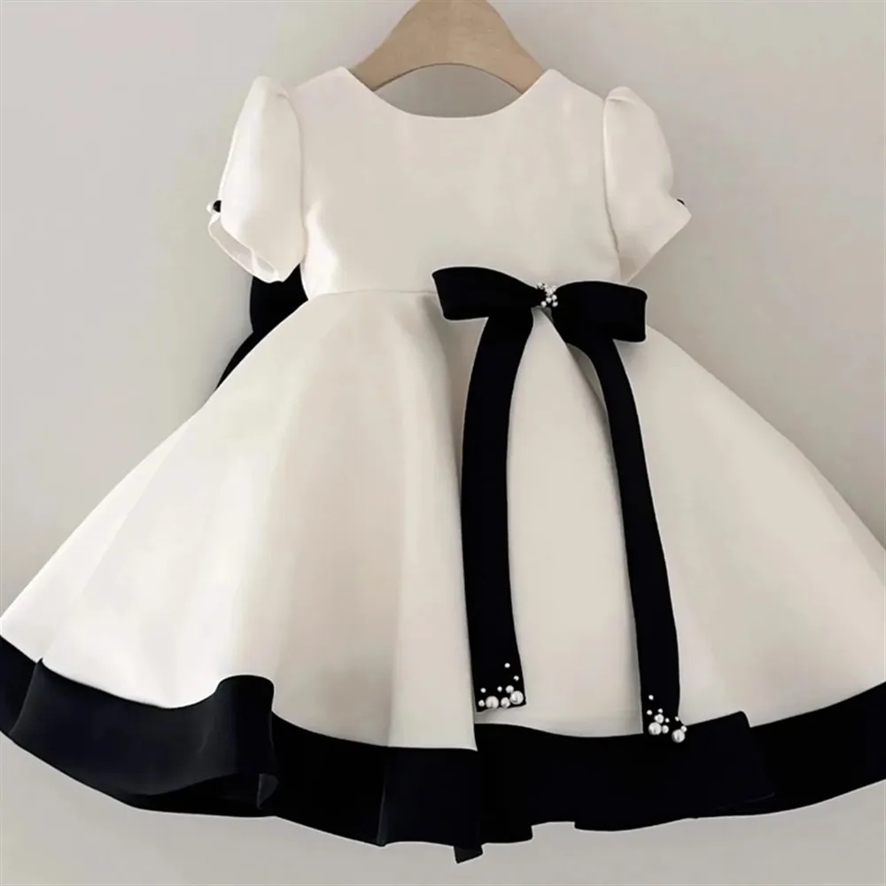 

Elegant Flower Girl Wedding Dress Baby Girl Bow Pearl Satin Princess Birthday Dress Black White Classic Party Outfit Kid Costume