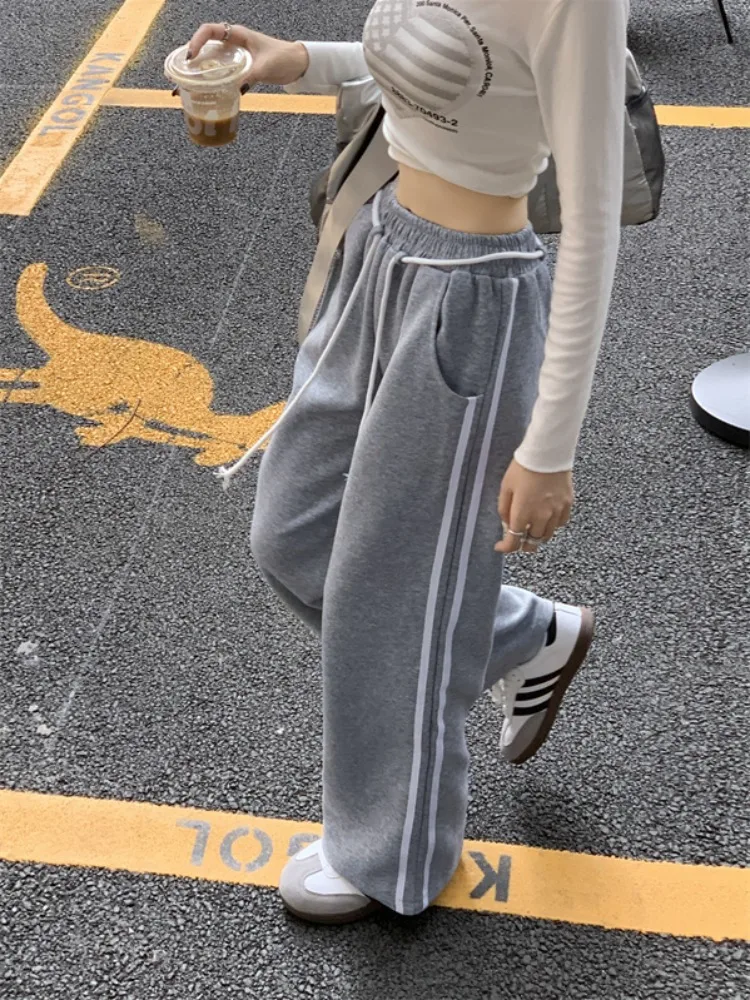 

HOUZHOU Gray Striped Sweatpants Joggers Y2k Vintage Woman Baggy Korean Sports Pants Harajuku Streetwear Gyaru Loose Trousers