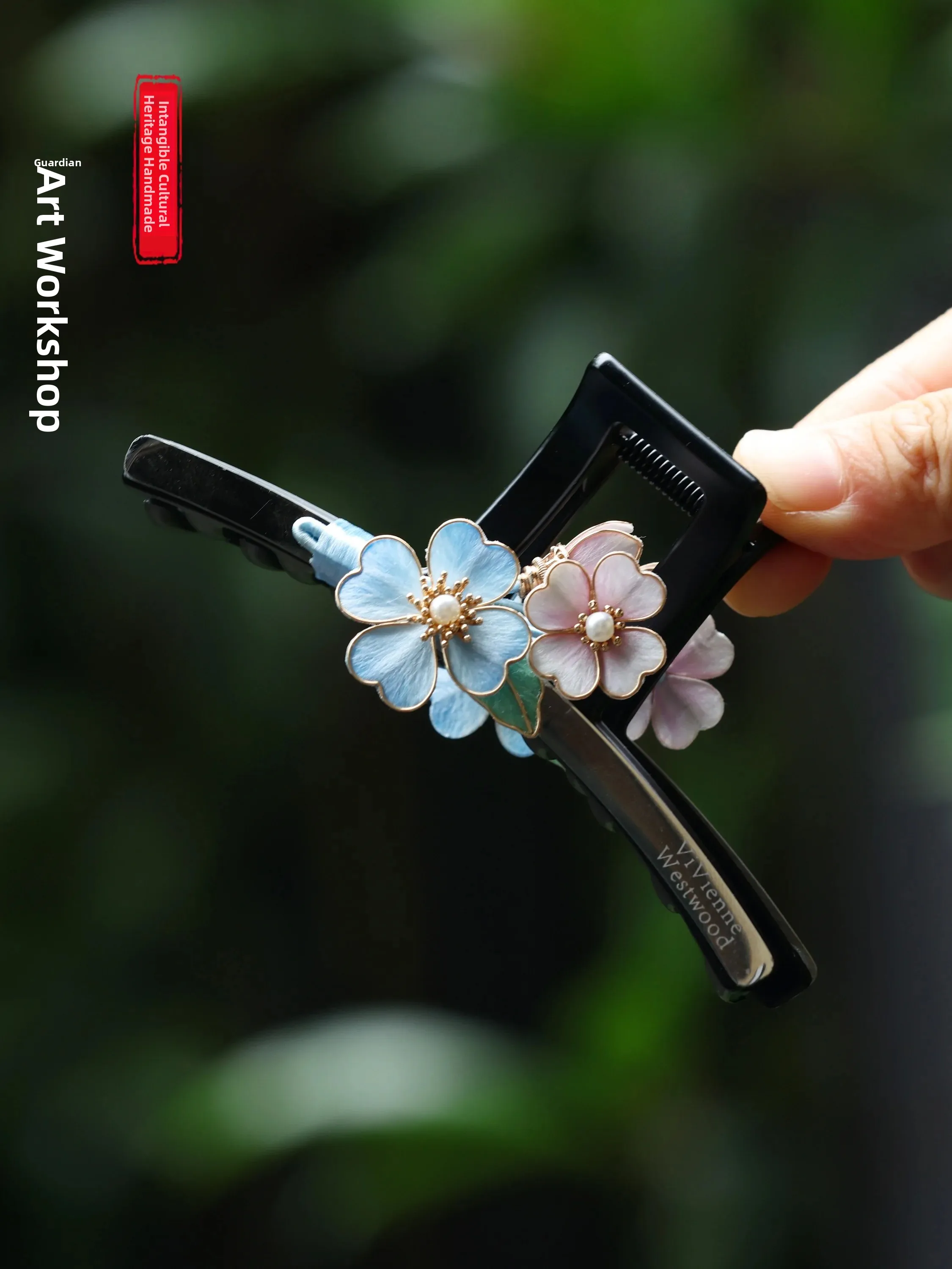 pinza-de-pelo-artesanal-de-terciopelo-con-flores-estilo-tradicional-chino-hanfu-diseno-de-trebol-de-cuatro-hojas-y-tigre-p