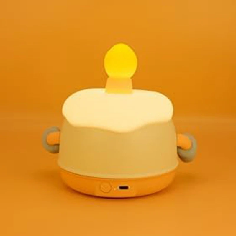 Adorable lámpara de noche LED recargable para dormitorios de niños, lámpara táctil de silicona suave con luz cálida, diseño de pastel de cumpleaños, fácil de usar