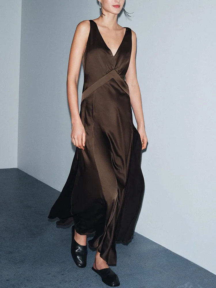 

Длинное шелковое атласное платье Dr Faionable с глубоким V-образным вырезом и высокой талией для женщин, Новое поступление, зима 2025 г., сексуальная сладкая атмосфера