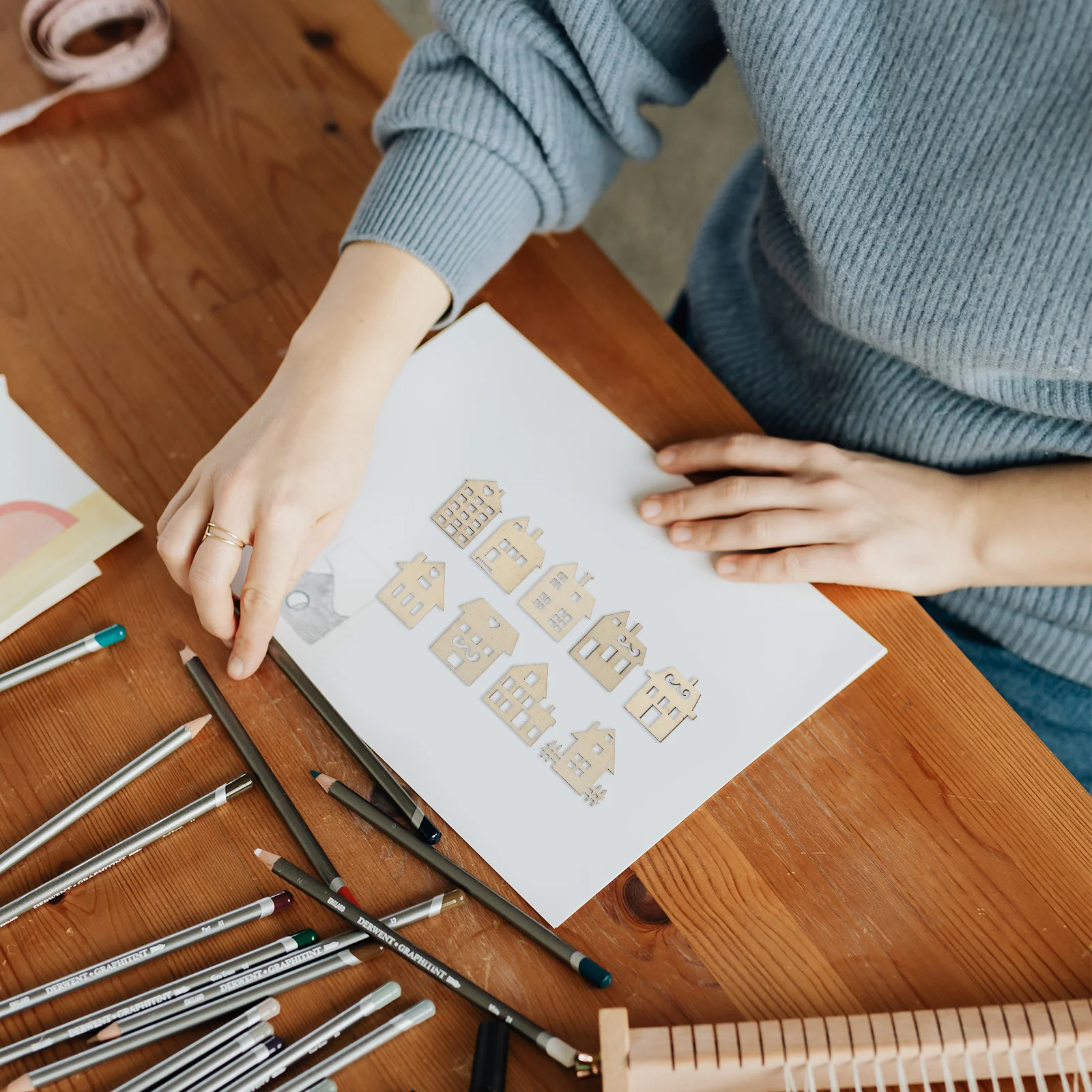 

100Pcs Wood Slices Blank DIY Wooden Chips Creative Graffiti Crafts DIY Handmade Supplies Wood Slices