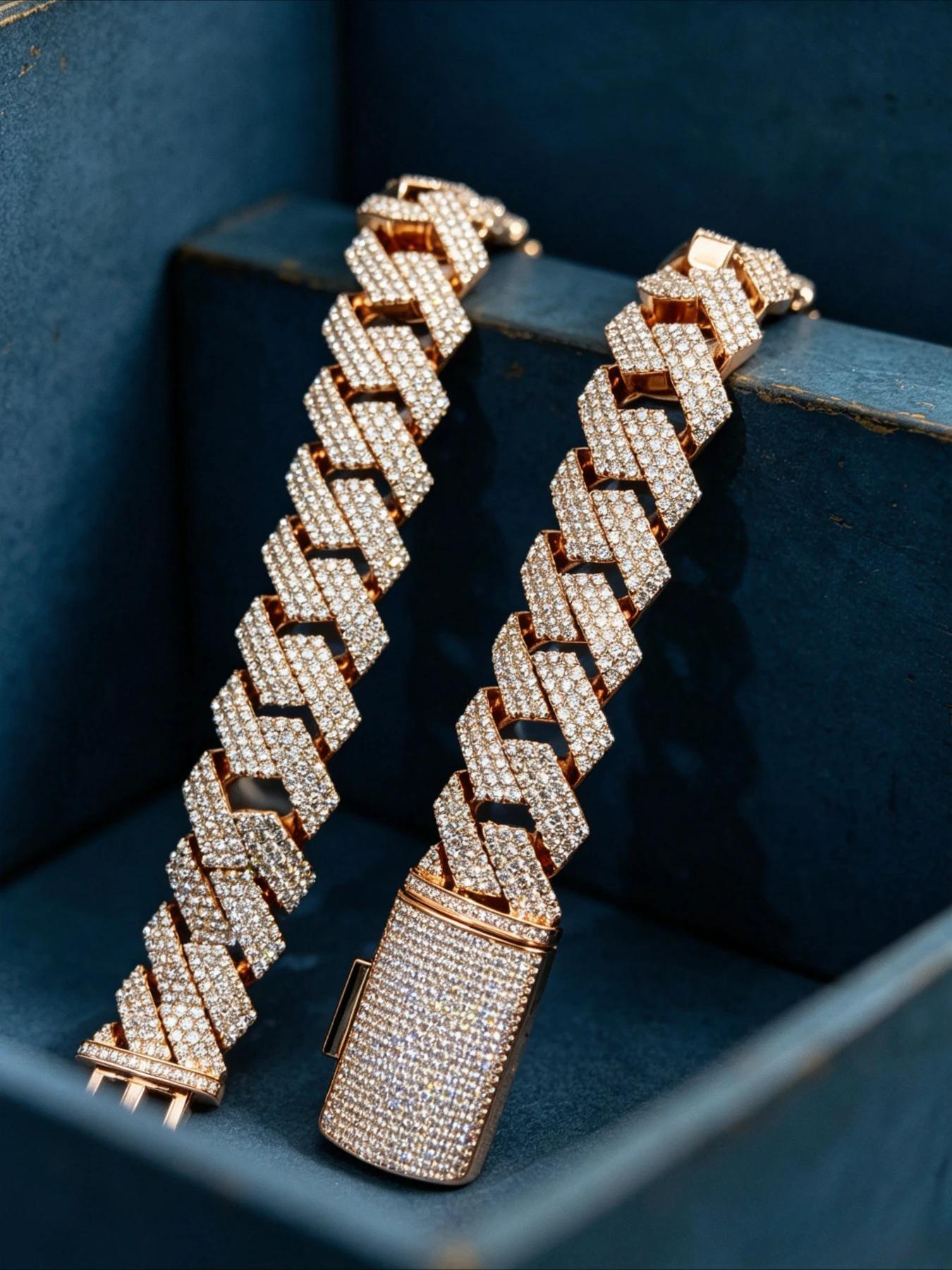 20Mm Seiko custom hip-hop Cuban necklace, multiple color schemes and styles are optional, the heavy version shows the charm,