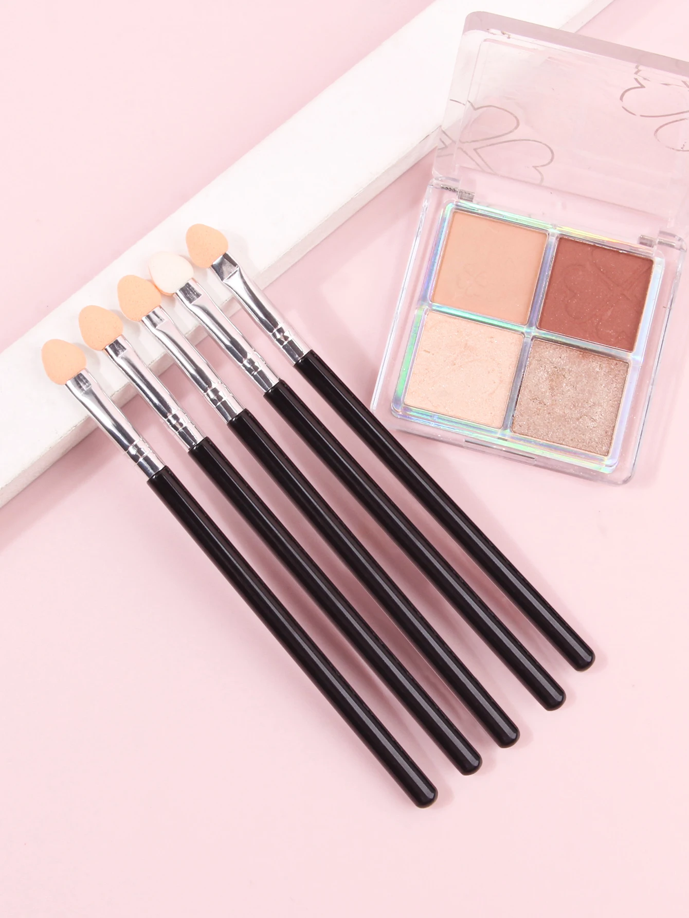 5Pcs/Set Sponge Eye Shadow Brush Cotton Heart-shaped Eye Smudge Brush Facial Makeup Tool Beauty Kit