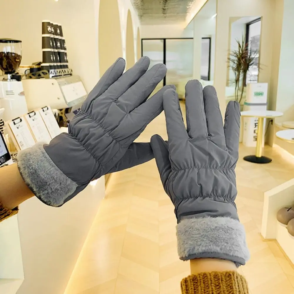 Fashion Warm Winter Plush Gloves Thicken Korean Heart Embroidery Gloves Skiing Five Finger Girls