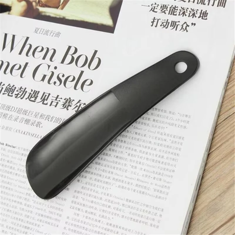 16/20CM Portable Mini Professional Shoe Horn Durable Plastic Spoon Shaped Children Shoe Changing Assistant Flexible Shoe Lifter image 5
