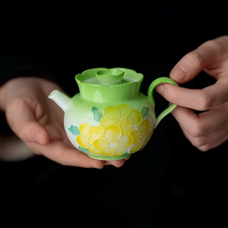 Hand Drawn Spring Welcoming Flower Ceramic Gradient Green Underglaze Color Teapot Single Pot