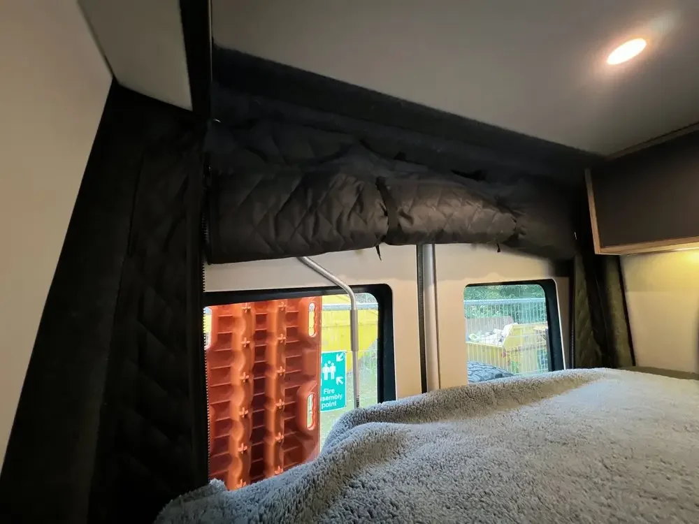 Caravan Insulated Thermal Screen Cover Rear Barn Door Or Tailgate For Fiat Ducato Peugeot Boxer Citroen Relay 2006+Ram Promaster view 3