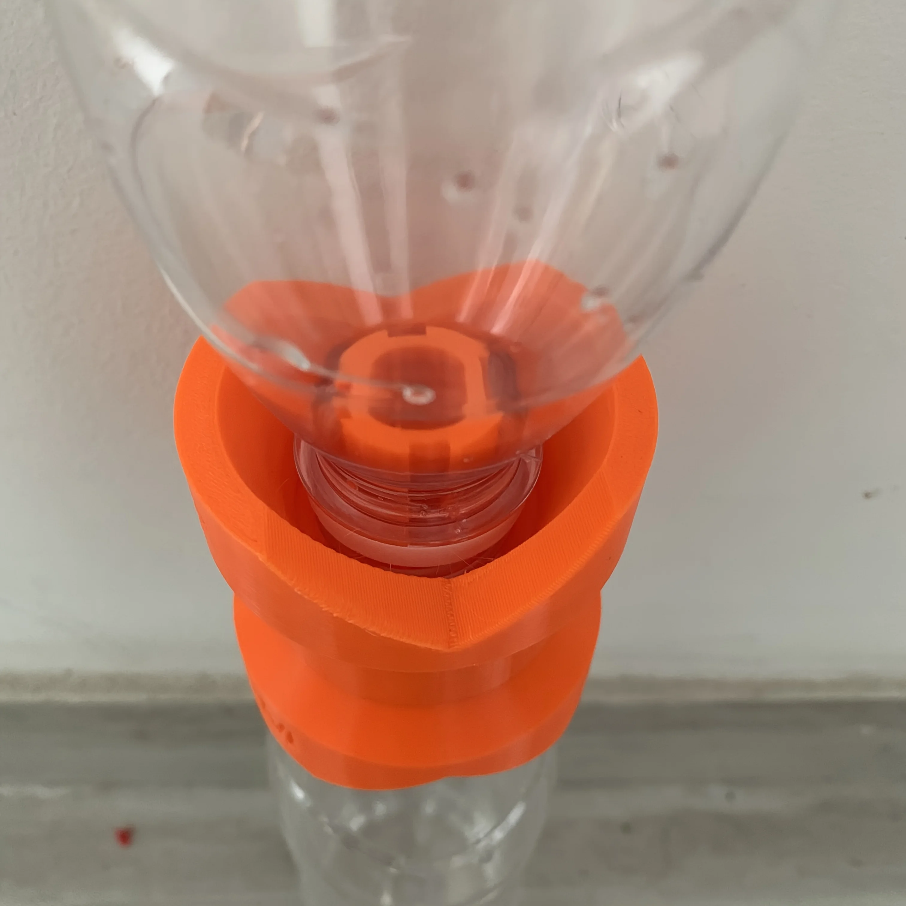 موزع بلاستيكي ذكي لتوفير الوقت - مناسب لغسل اليدين والشامبو وجل الاستحمام ومقاوم للتسرب، قل وداعًا للنفايات وتوفير الوقت!