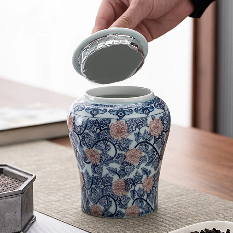 European Ceramic Storage Jar with Lid Vintage Blue and White Porcelain Tea Box Exquisite Handicrafts Table Top Jewelry New