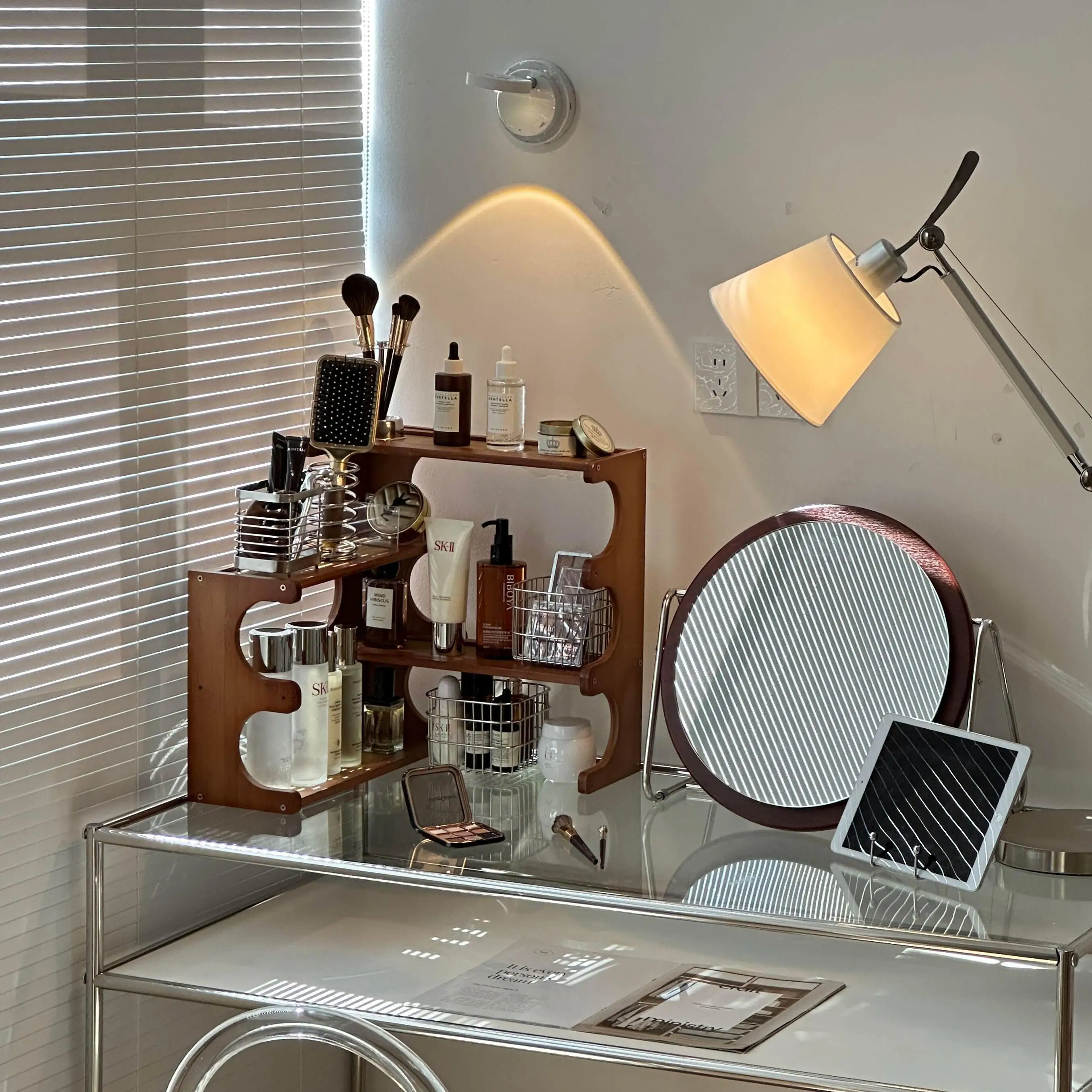 

Деревянная полка для хранения косметики в деревенском стиле, роскошная минималистичная полка для ванной комнаты, органайзер для косметики из натурального дерева, винтажный стиль