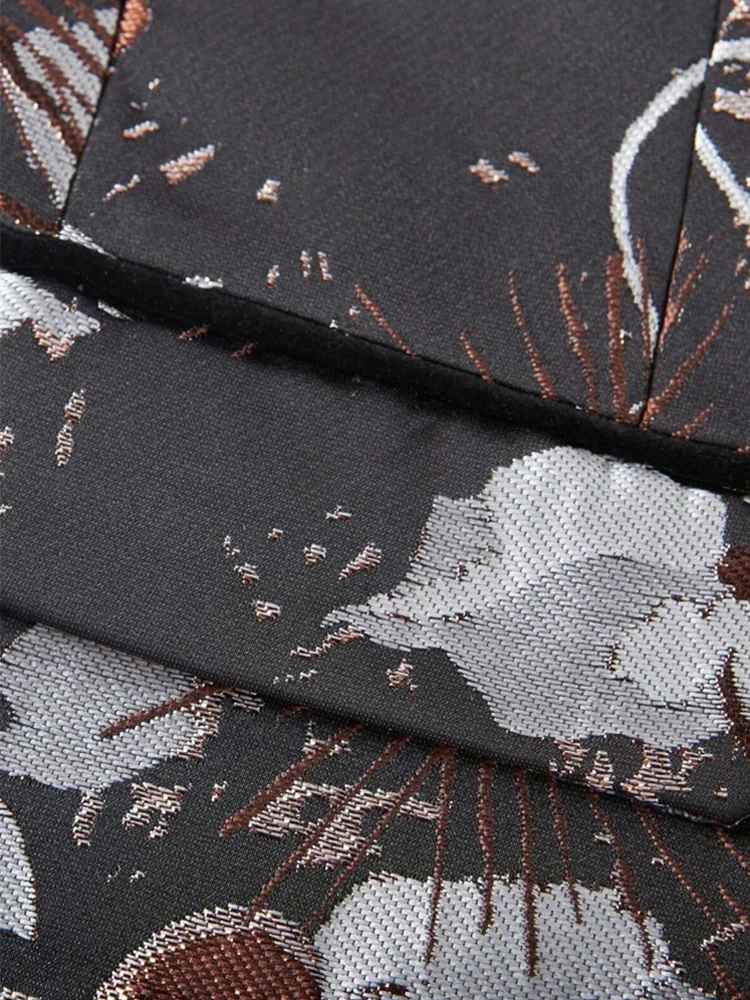 ชุดสูทผู้ชายทรงเข้ารูปสามชิ้น กระดุมเดี่ยว แบบทักซิโด้ เหมาะสำหรับงานแต่งงาน งานเต้นรำ และงานเลี้ยงอาหารค่ำ (เสื้อ+เสื้อกั๊ก+กางเกง)