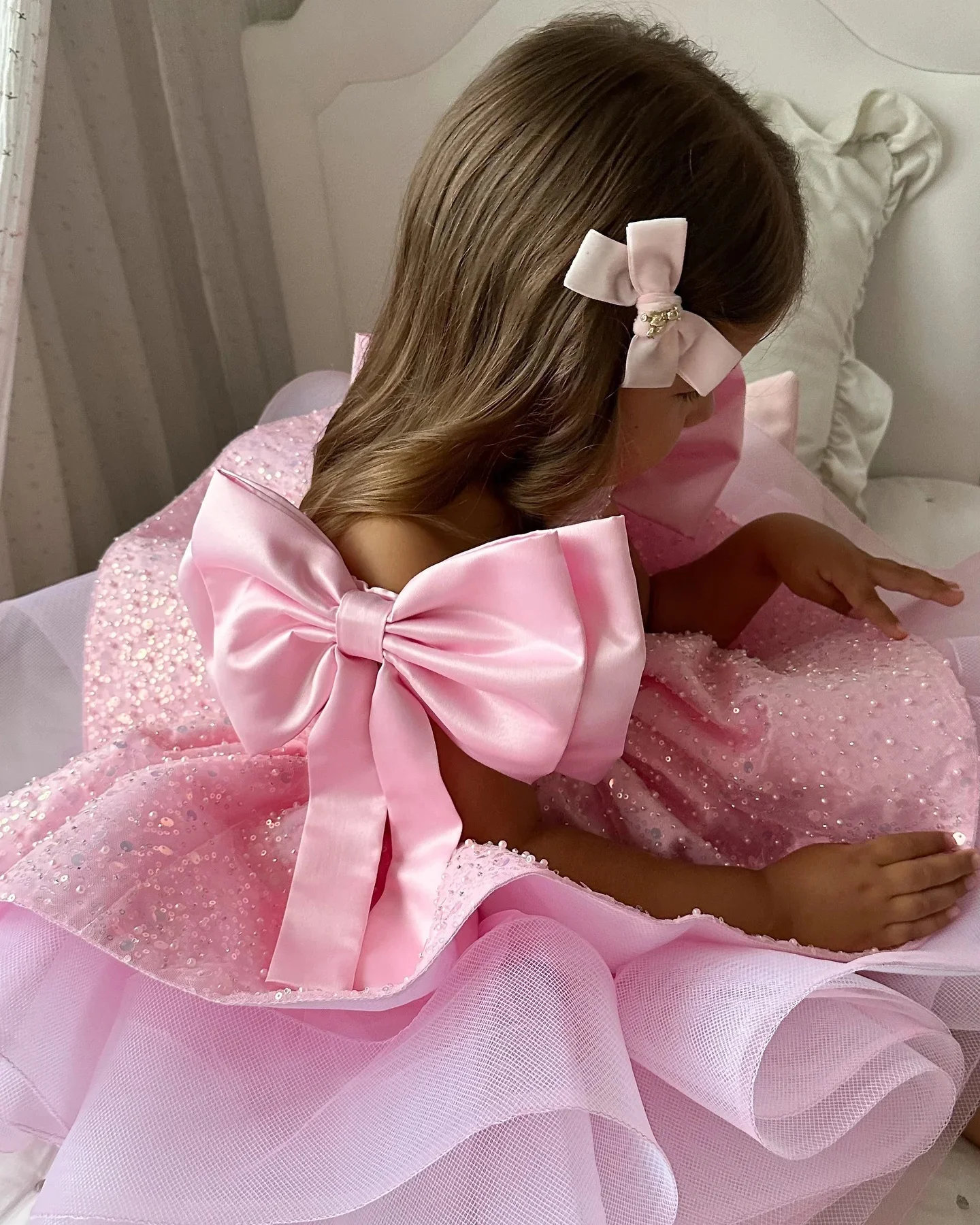 Customized Pink Flower Girl Dresses For Wedding Sequins With Bow Knee Length Cute Princess Birthday Party First Communion Gown