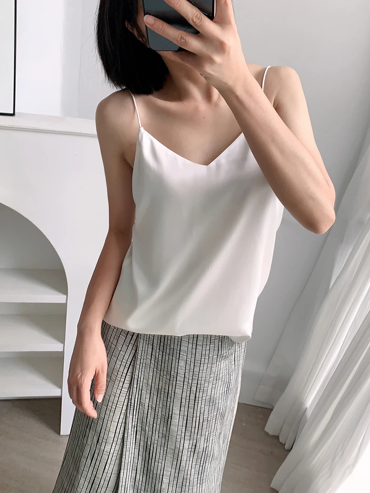

Silk Satin Vest V-Ne Thin Strapl Svel Base Layer Spring Faion Women's Loose Fit Breathable Outerwear
