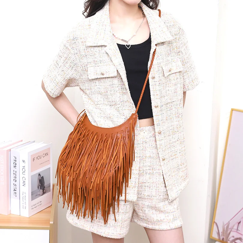 

Women Vintage Crossbody Messenger Bag Solid PU Leather Retro Tote Handbag Fringe Tassel Satchel Bag Western Cowgirl Shoulder Bag