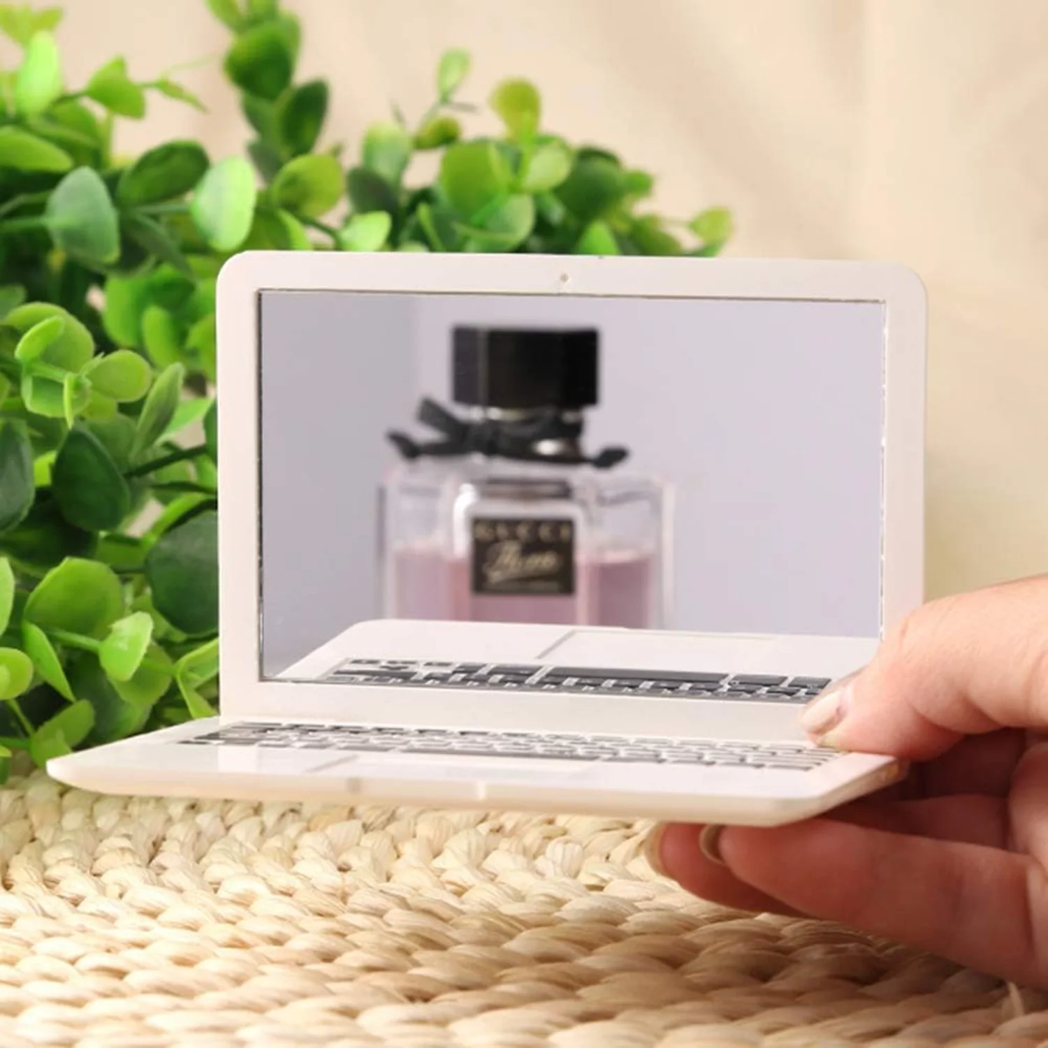 Makeup Mirror, Polyethylene Mini Folding Pocket Laptop Mirror Computer Glass Mirror  Notebook Mirror