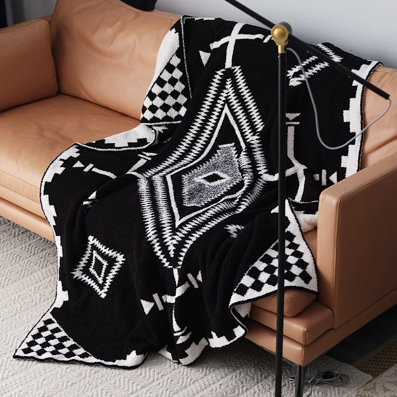 

Winter Thickened Warm Nap Blanket Nordic Geometric Simple Decorative Blanket Black And White New Style