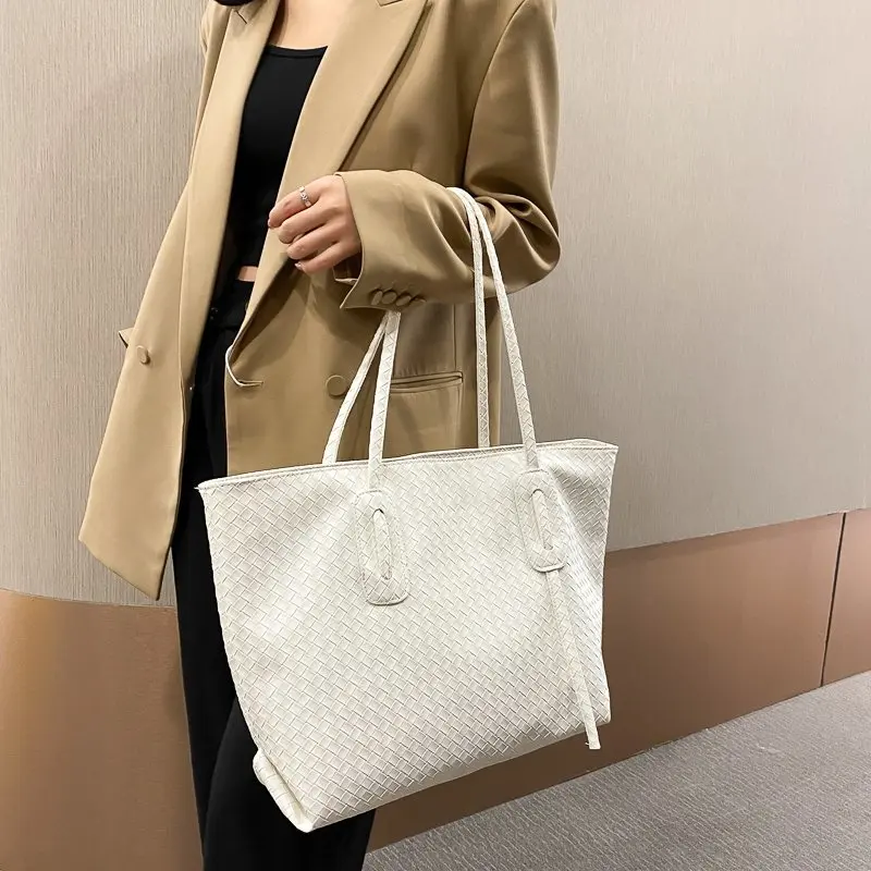 Designer Woven Large Capacity Shoulder Bag Woman Fashion High Quality Pu Leather Handbag Women Simple Solid Large Shopping Tote