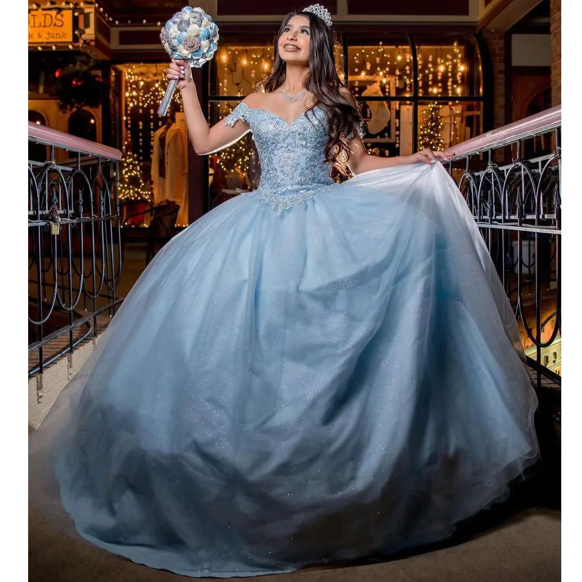 فساتين Quinceanera باللون الأزرق الفاتح لفتاة حلوة 16 مزينة بالخرز على شكل قلب حفلة رسمية الأميرة الكرة ثوب دي سهرة