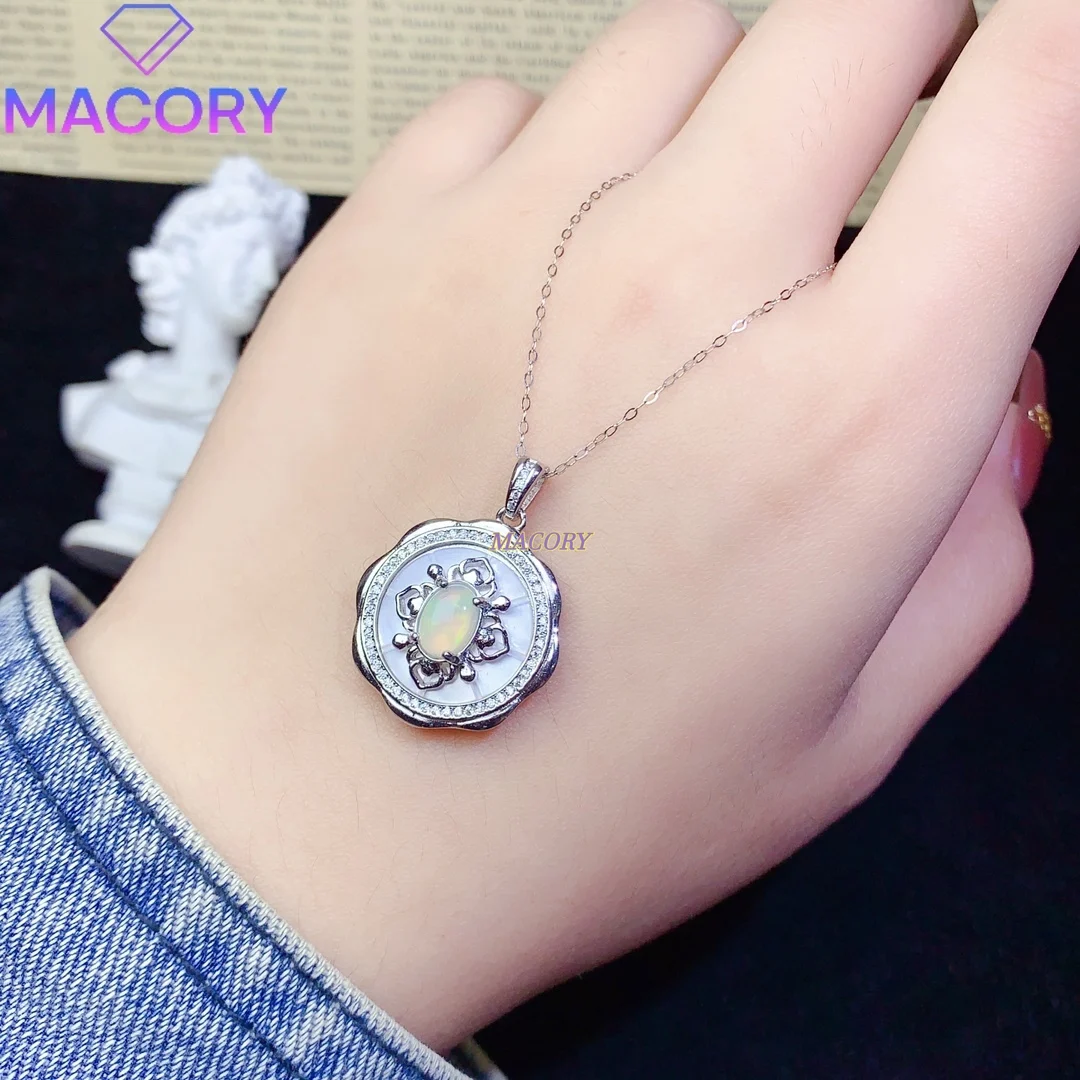 

S925 silver inlaid natural opal pendant, new women's classic stylish elegant high-end holiday gift exquisite